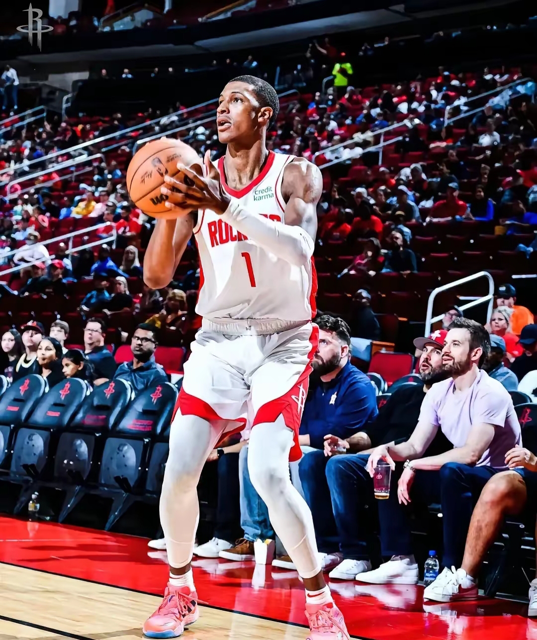 赛后休斯敦火箭手感冰凉斯图加特围绕国王杯调整名单之后，风云突变辽宁本钢今夜强势反弹的简单介绍